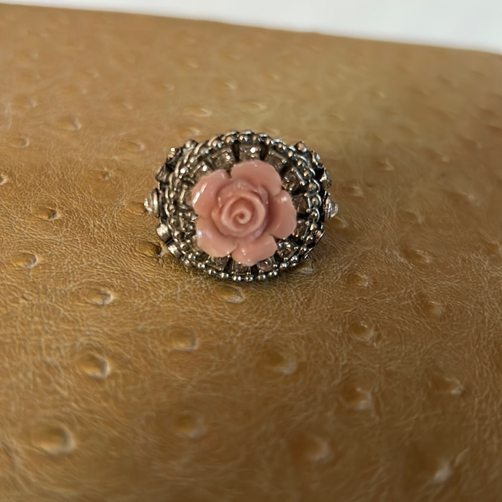 Beautiful silver and pink ring .  Adjustable